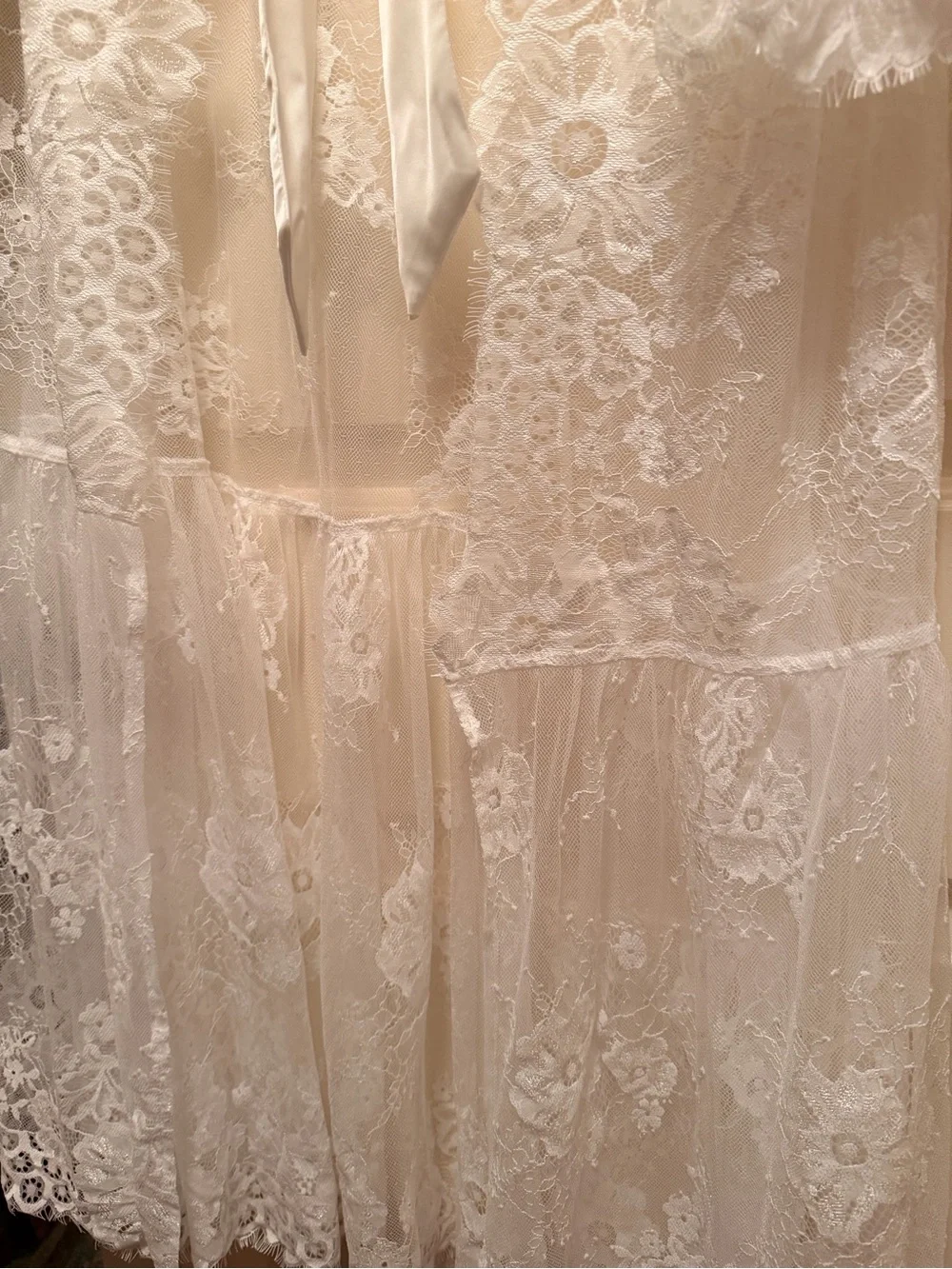 Sheer Lace Tie-Waist Robe in White